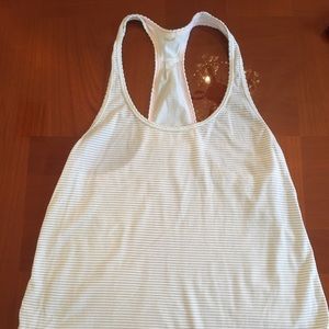 Lululemon tank white size 4